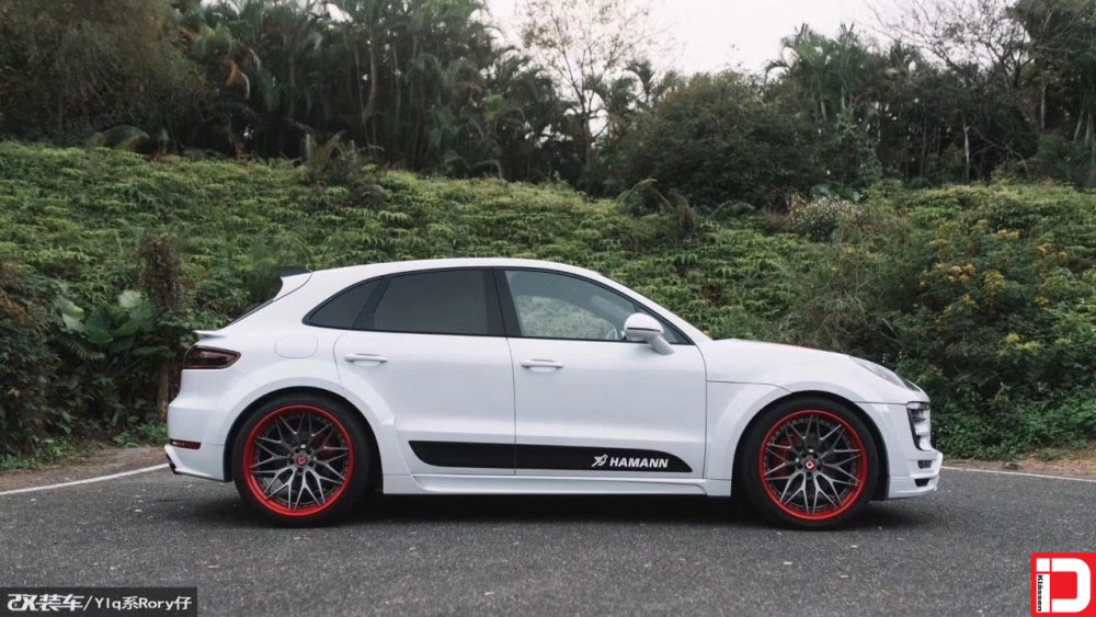 porsche-macan-klassen-cs10x-brushed-grigio-center-color-matched-red-outer-and-hardware-4