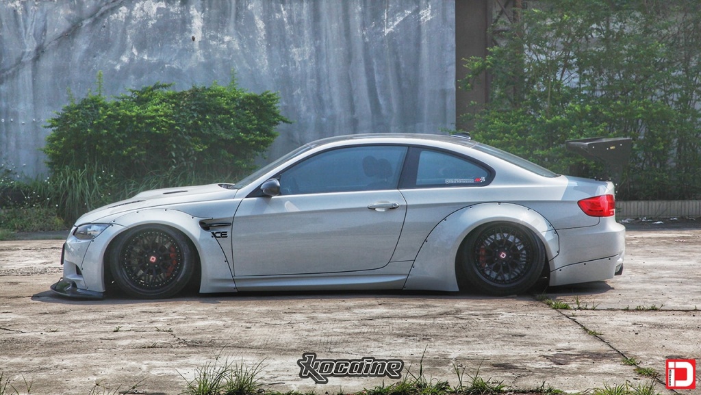 klassen klassenid wheels id cs10x mesh three piece forged custom concave matte black gloss neochrome hardware bmw m3 e92 coupe liberty walk widebody 19in 19inch staggered deep dish lip white
