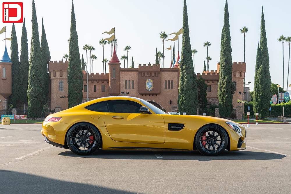 mercedes-benz-amg-gt63-klassen-m58r-gloss-black-metallic-03